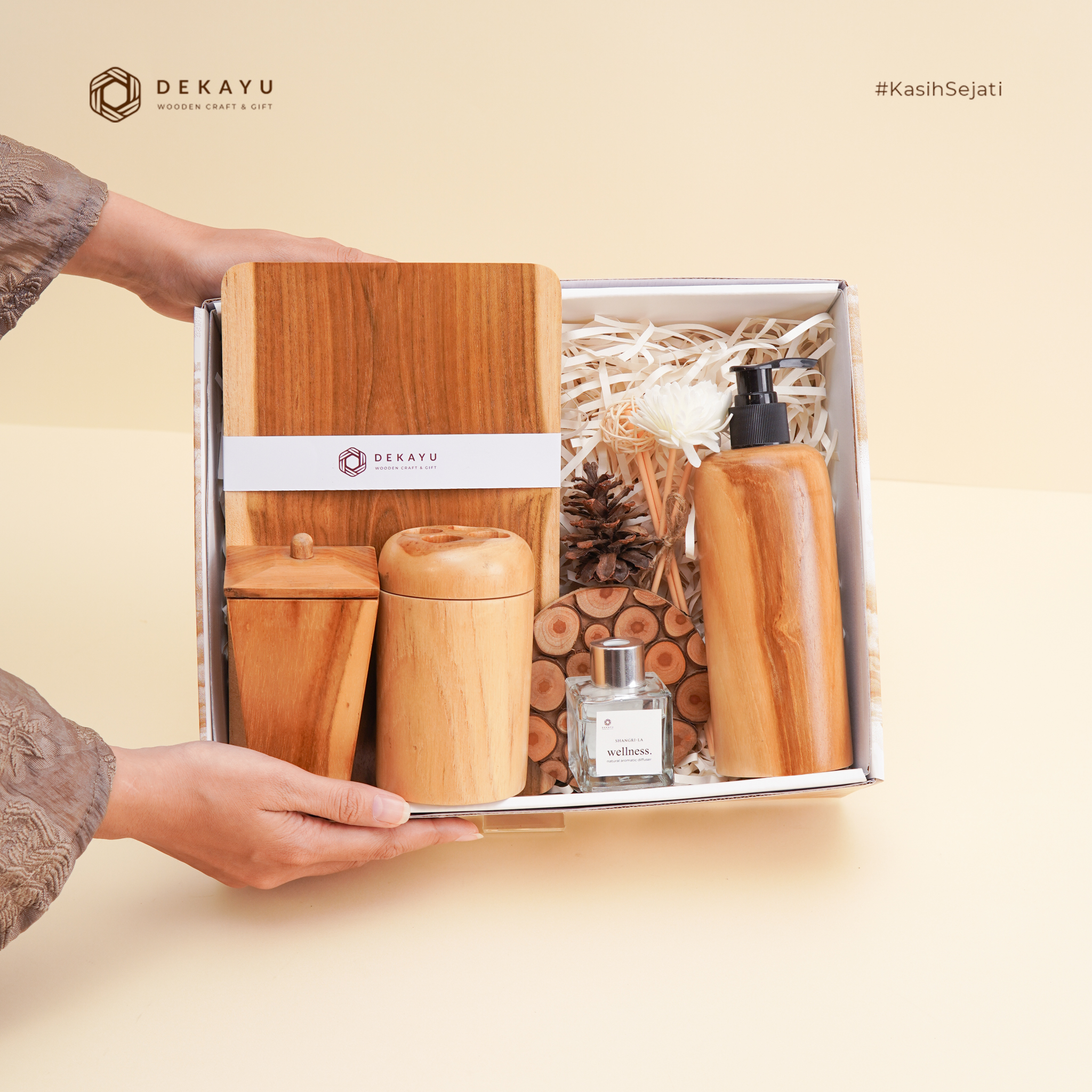 8. DEKAYU HAMPERS COZY HOME 2026_SQ